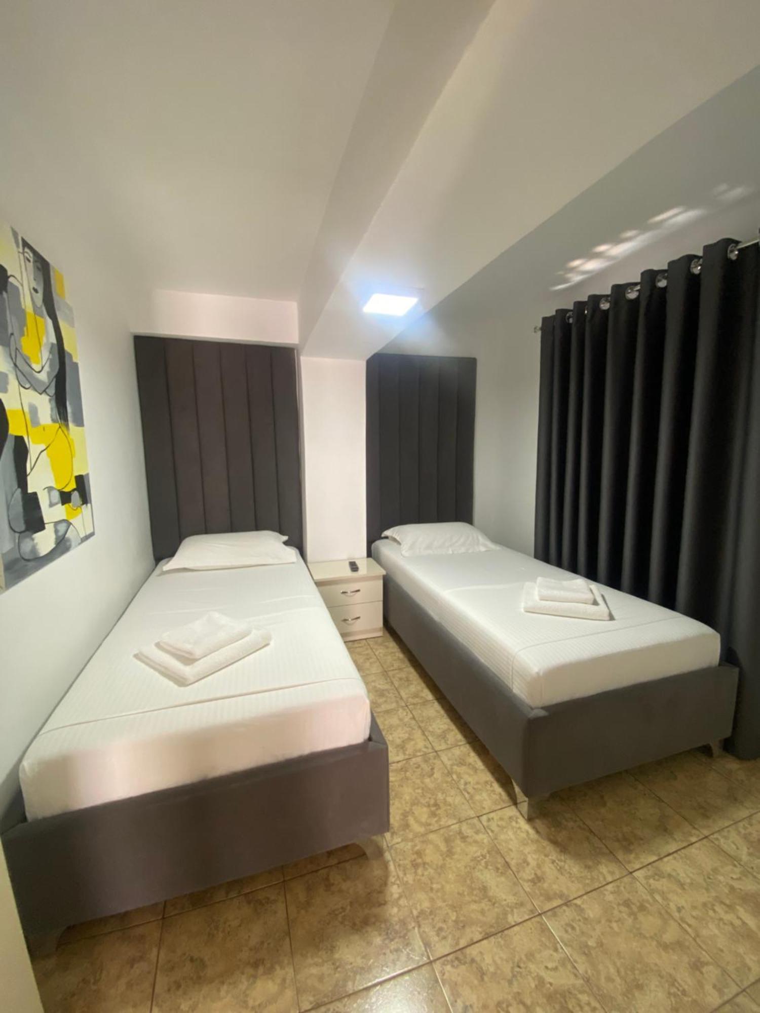 Kuburi Hotel Ксаміл Екстер'єр фото